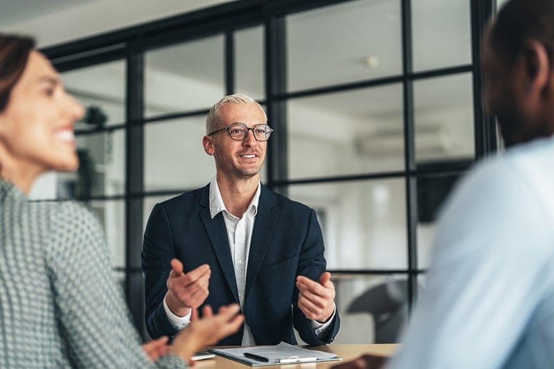 How recruiters attract passive candidates